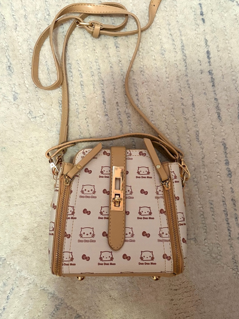 Hello Kitty Beige Crossbody Bag with Tan Trim